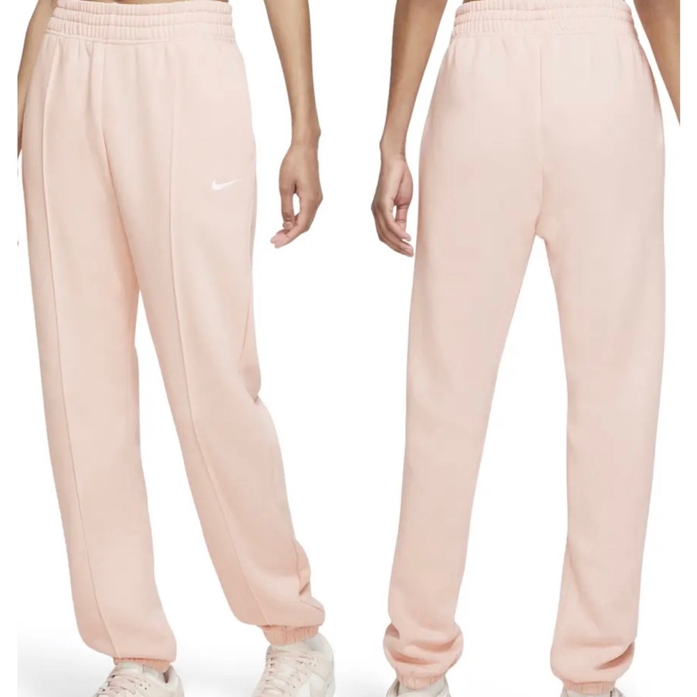 Nike Sportswear Essential Pants